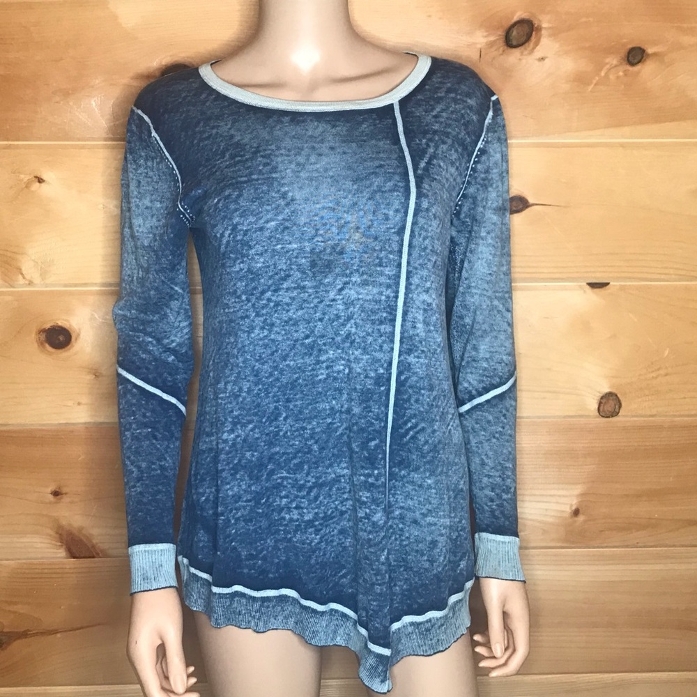 Soft Surroundings long sleeved t. Size PM